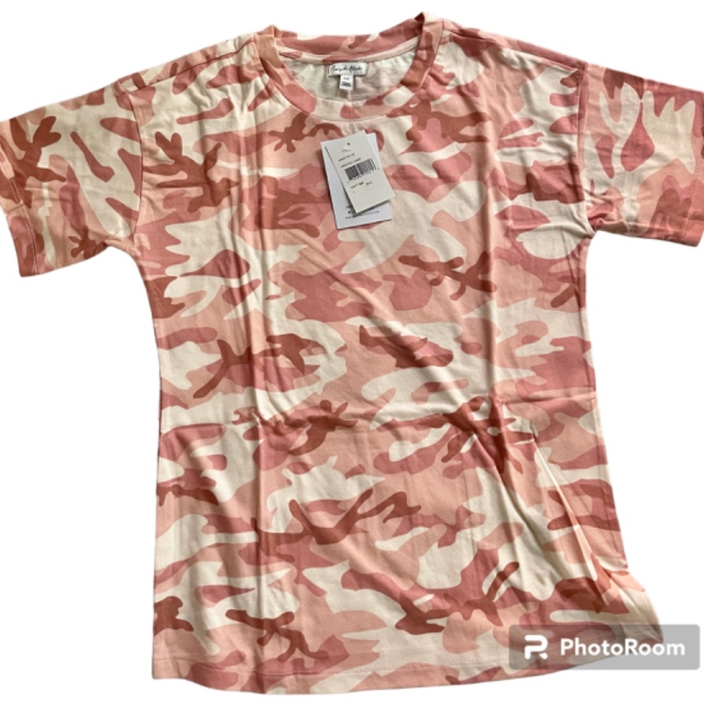 Love Fire Girls OVERSIZED TEE AND BIKE SHORT SET PRINTED CAMO LARGE - Picture 2 of 6
